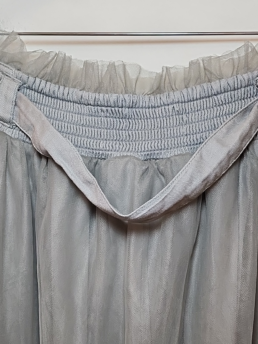 Anthropologie Pilcro Tulle Skirt ruffled hem waist tie  Size Small - Picture 11 of 16